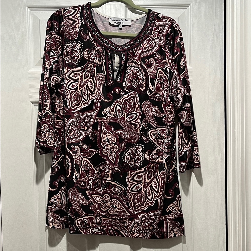 Victoria Harbour Elegant Paisley Tunic Top
